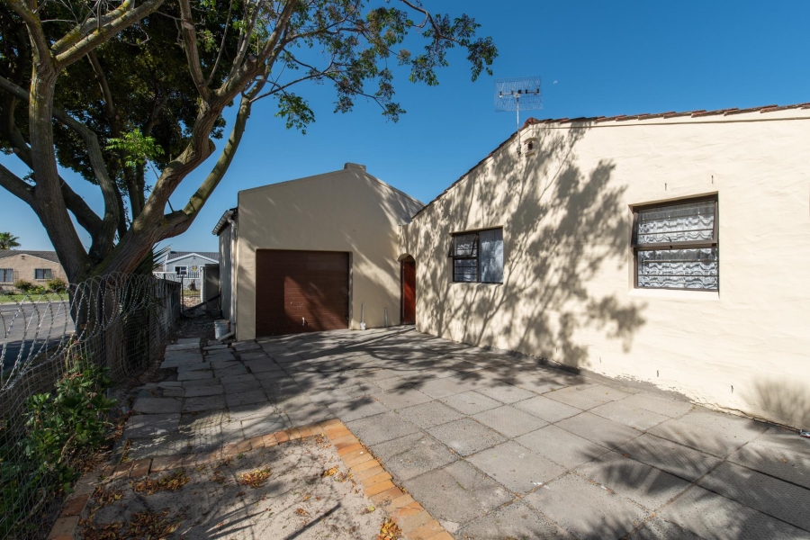 To Let 1 Bedroom Property for Rent in Northpine Western Cape